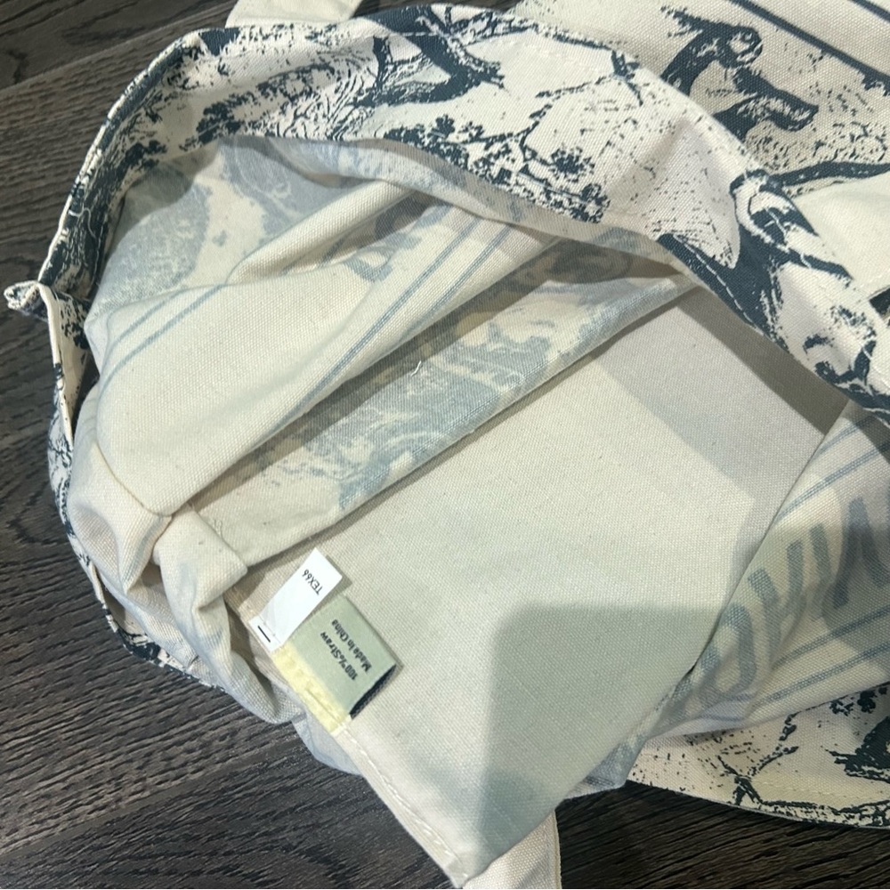 Dior Tiger Tote Bag - Picture 6 of 8
